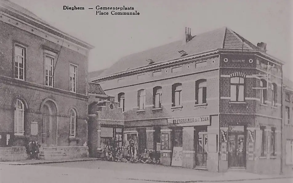 Oude prentkaart van het gemeentehuis van Diegem.