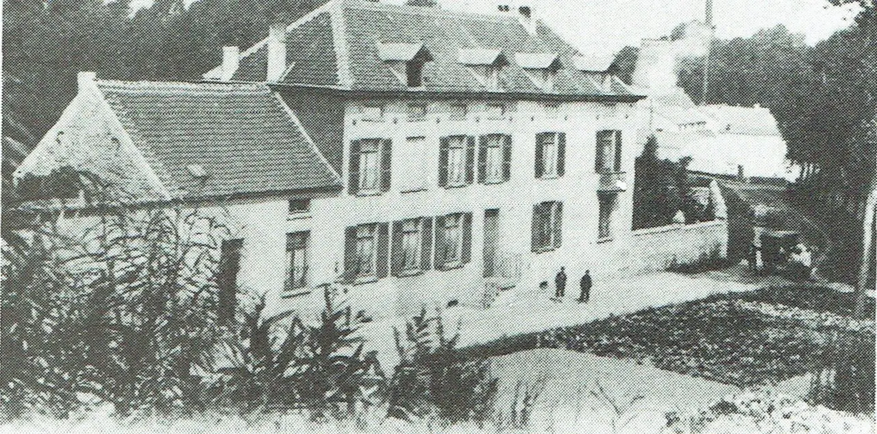 ‘Les Buissons’ (1908), het vroegere Hof ten Bossche, afgebroken in 1933 voor de Woluwelaan.